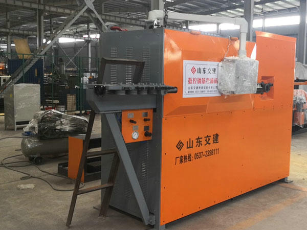數(shù)控鋼筋彎箍機16.jpg